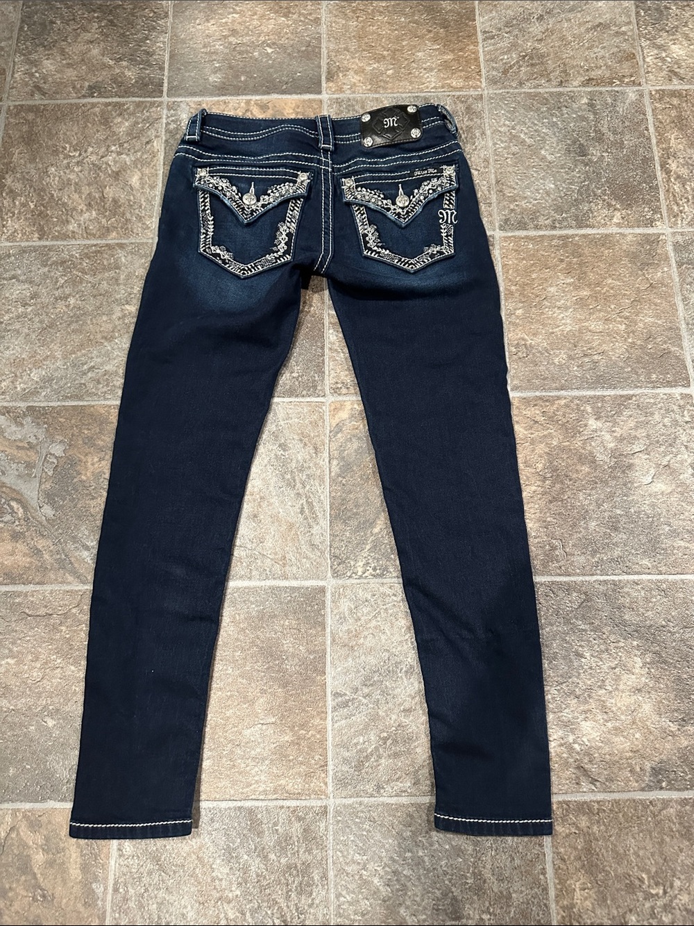 Miss Me Indigo Skinny Jeans with White Contrast Stitching - Picture 3 of 7